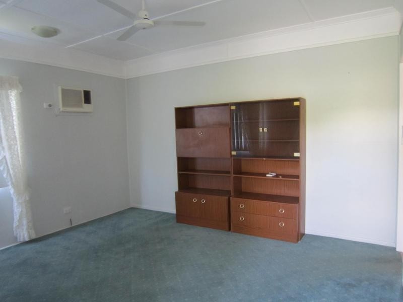 10 Hunter Street, Brassall QLD 4305