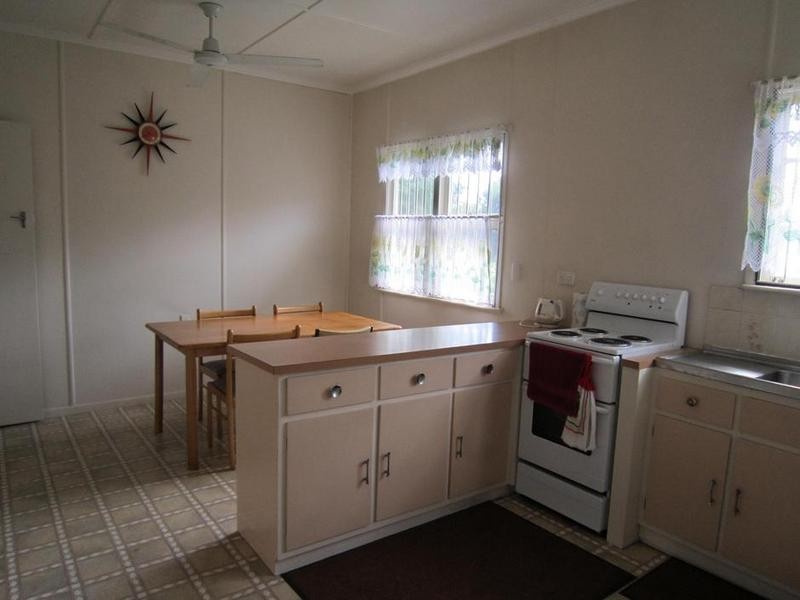 10 Hunter Street, Brassall QLD 4305