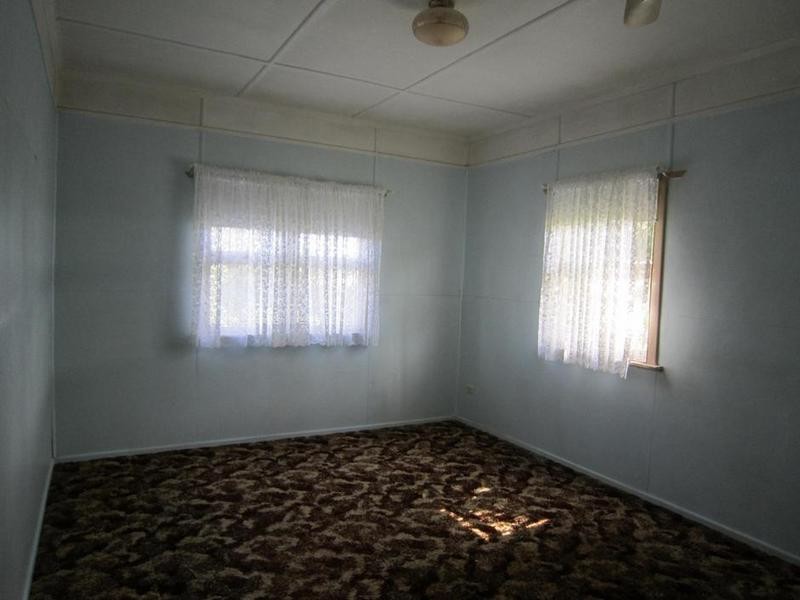 10 Hunter Street, Brassall QLD 4305