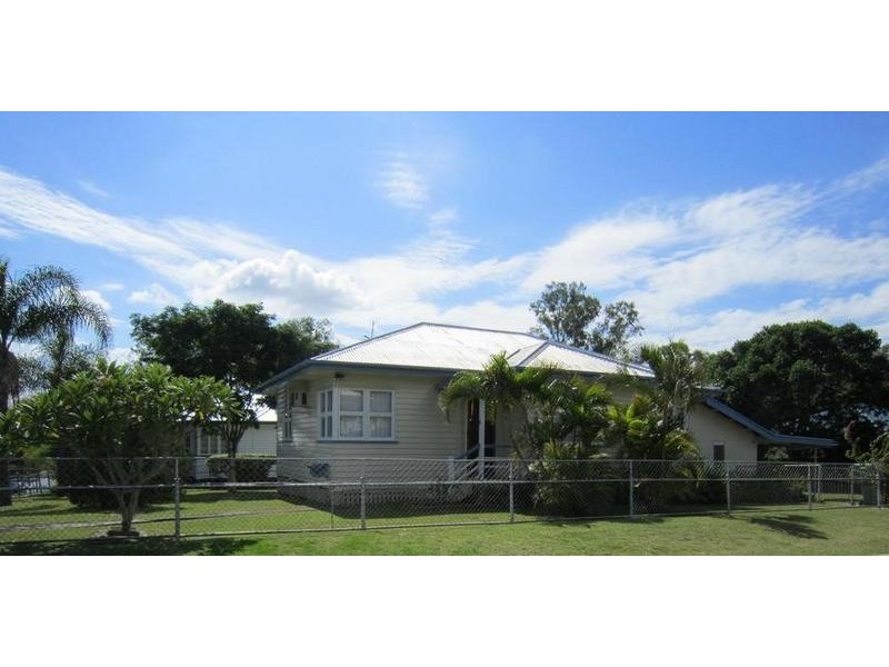 10 Hunter Street, Brassall QLD 4305