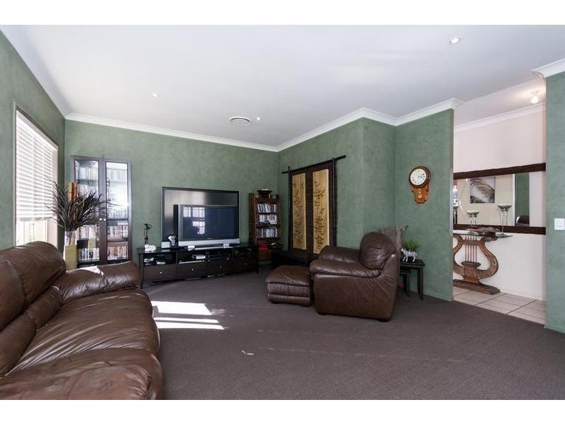 88A Trowers Road, Pine Mountain QLD 4306
