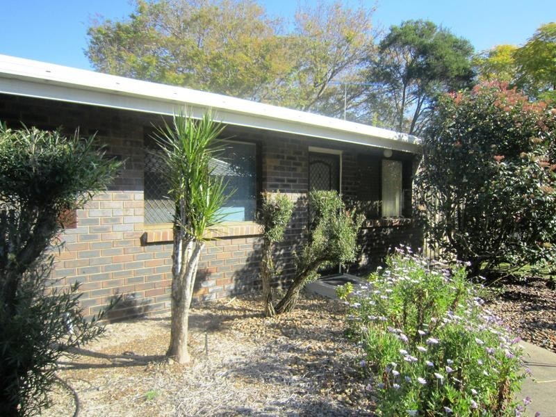 1/160 Glebe Road, Booval QLD 4304