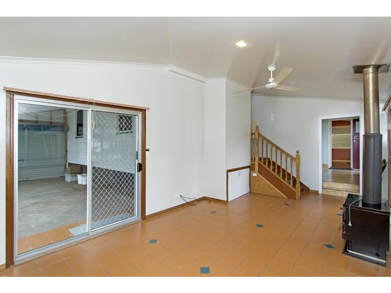 24 Greenham Street, Raceview QLD 4305