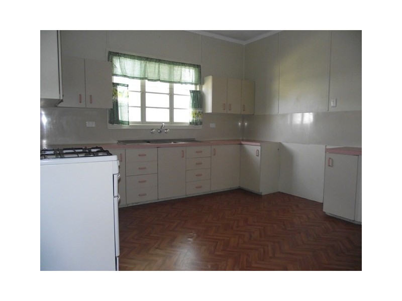 9A Park Street, Ipswich QLD 4305