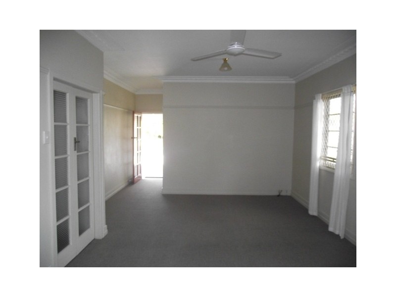 9A Park Street, Ipswich QLD 4305