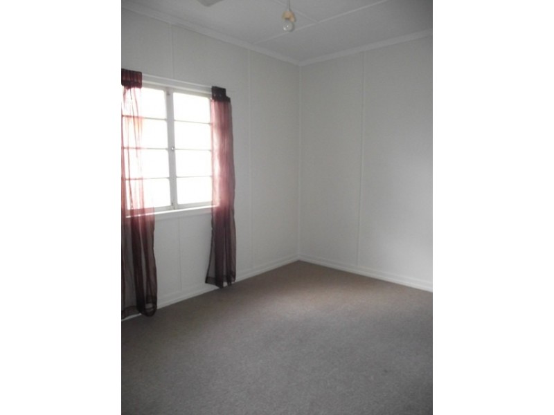 9A Park Street, Ipswich QLD 4305