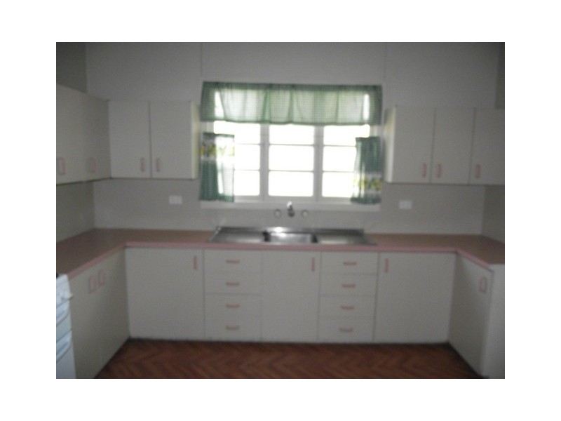 9A Park Street, Ipswich QLD 4305