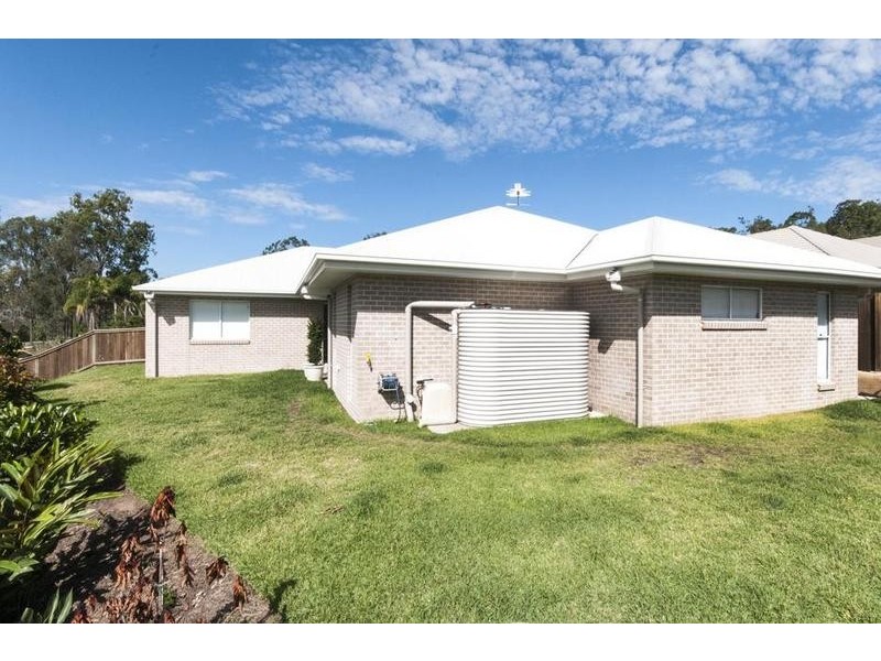 16 Azure Court, Deebing Heights QLD 4306