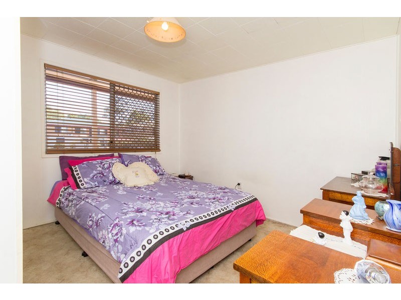 8 Rapur Street, Raceview QLD 4305