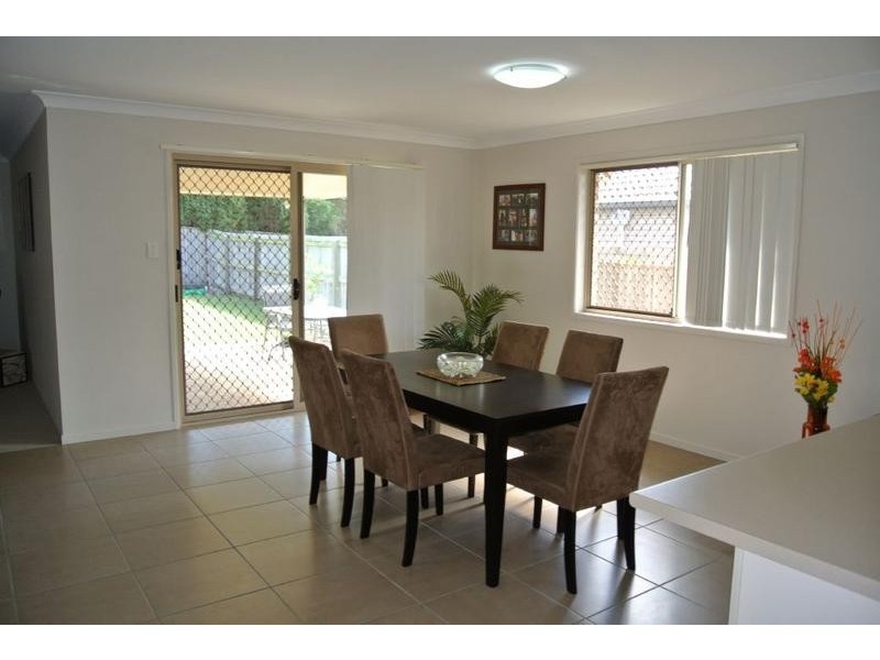 5 Kordan Boulevard, Raceview QLD 4305