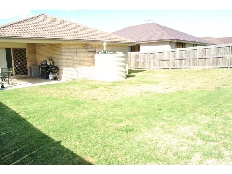 5 Kordan Boulevard, Raceview QLD 4305