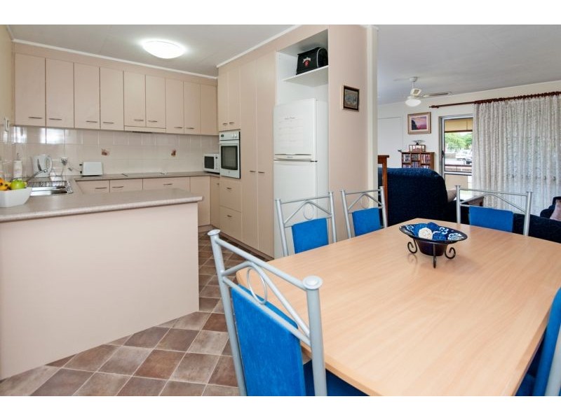 6 Bourke Street, Brassall QLD 4305