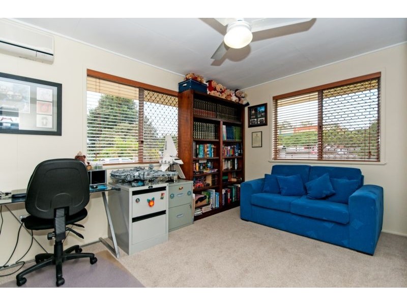 6 Bourke Street, Brassall QLD 4305