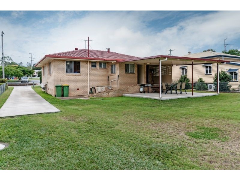 6 Bourke Street, Brassall QLD 4305