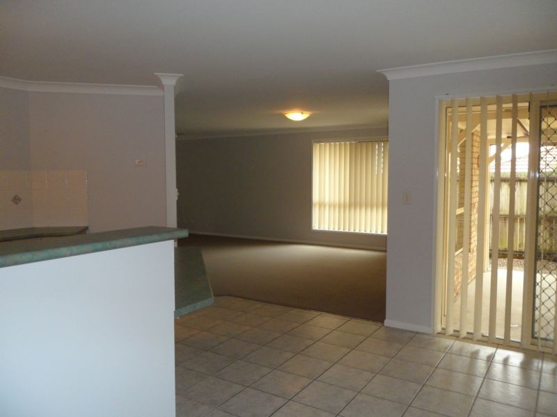 53 Discovery Street, Flinders View QLD 4305