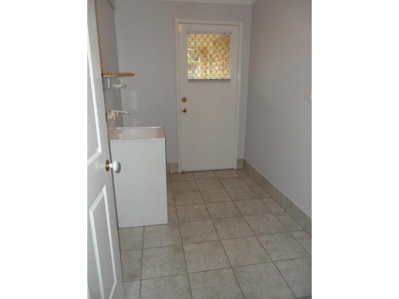 53 Discovery Street, Flinders View QLD 4305