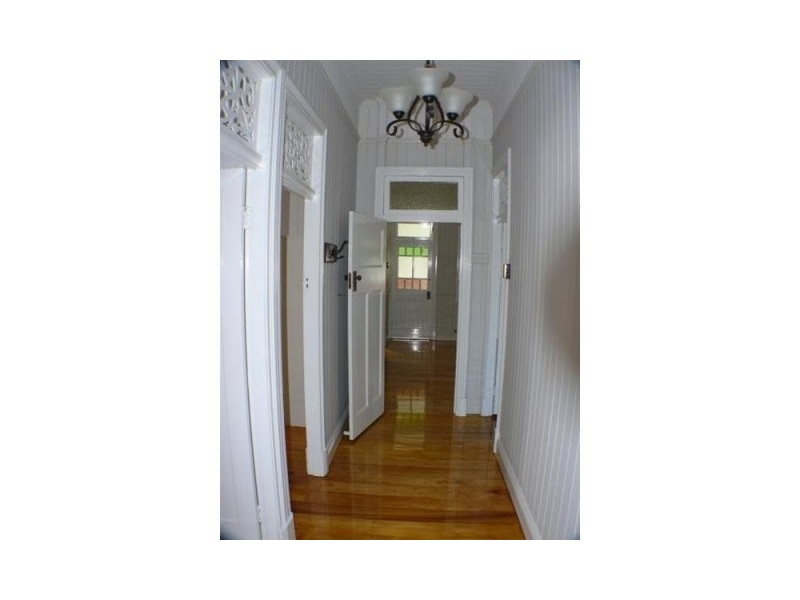 35 Smith Street, North Ipswich QLD 4305