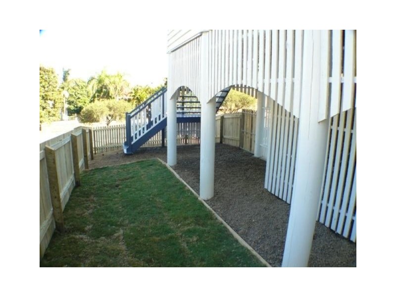 35 Smith Street, North Ipswich QLD 4305