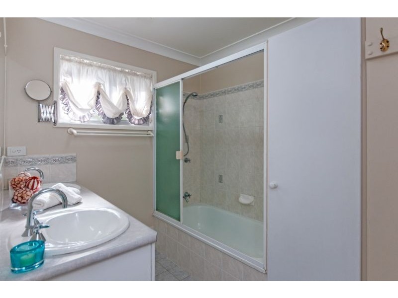 3 Amanda Court, Tivoli QLD 4305