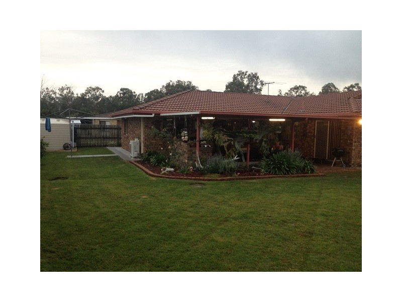 6 Le Prix Court, Yamanto QLD 4305
