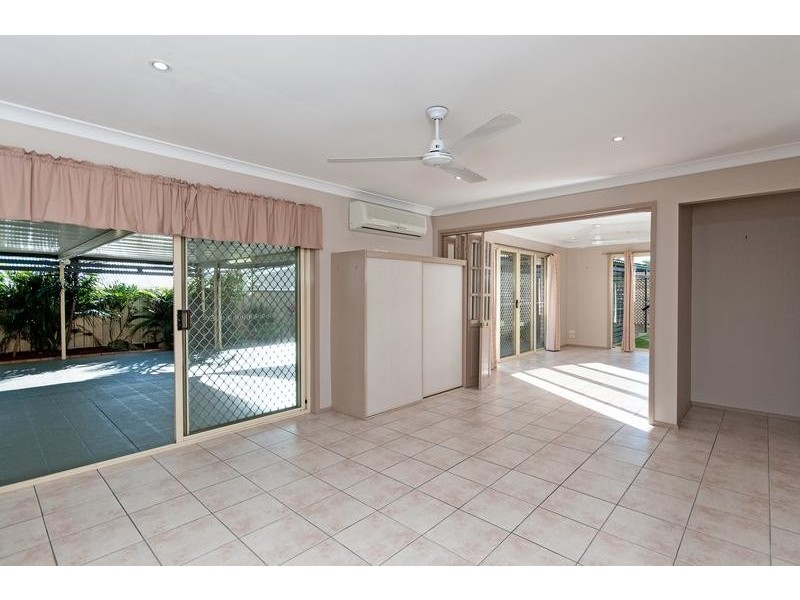 310 Whitehill Road, Flinders View QLD 4305