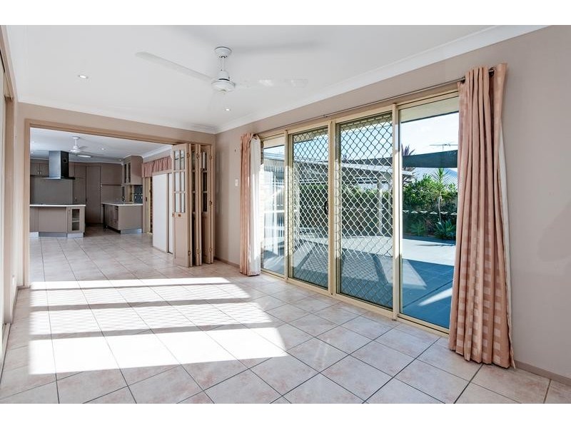 310 Whitehill Road, Flinders View QLD 4305