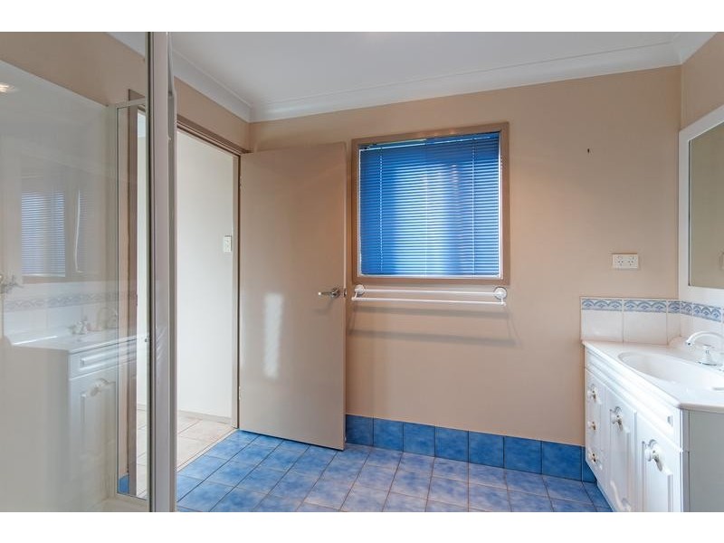 310 Whitehill Road, Flinders View QLD 4305