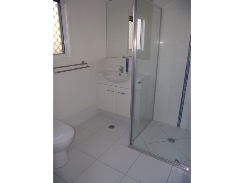 9 Ogilvie Street, Bundamba QLD 4304