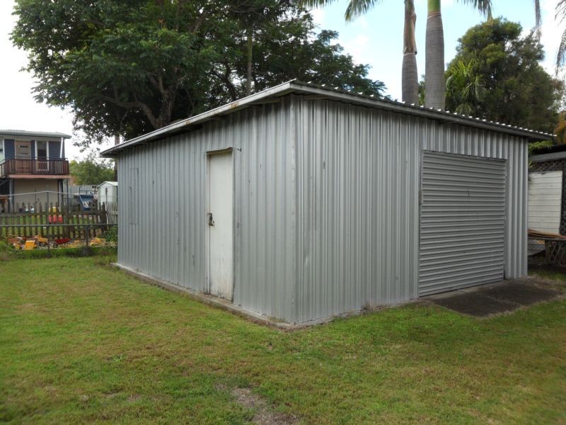 38 Robertson Road, Eastern Heights QLD 4305