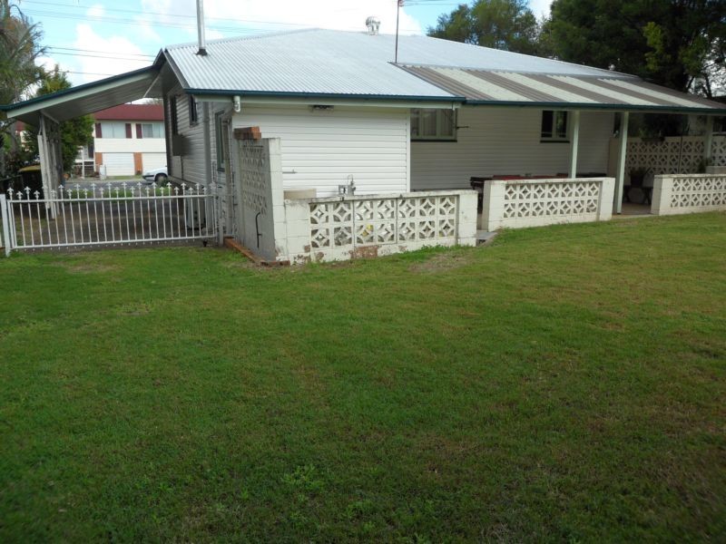 38 Robertson Road, Eastern Heights QLD 4305