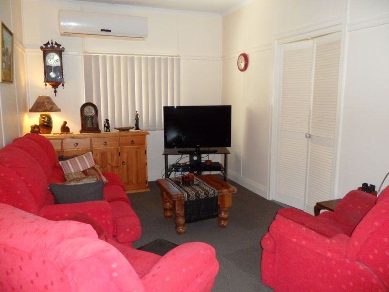 136 Glebe Road, Booval QLD 4304