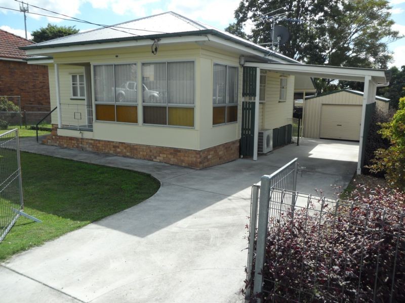 136 Glebe Road, Booval QLD 4304