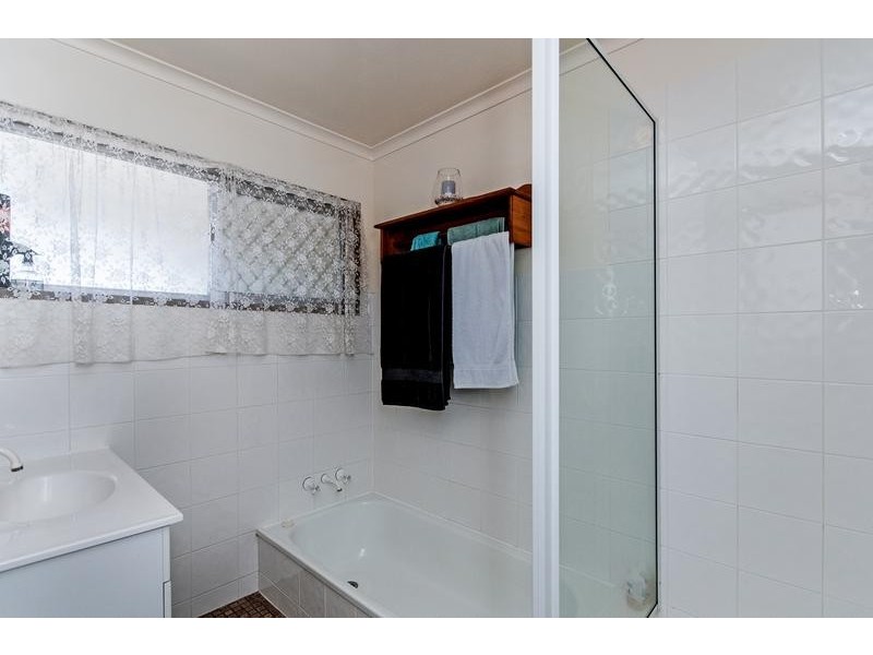 19 Jarrah Street, Raceview QLD 4305