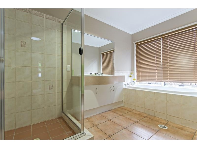 22 Chaille Court, Brassall QLD 4305