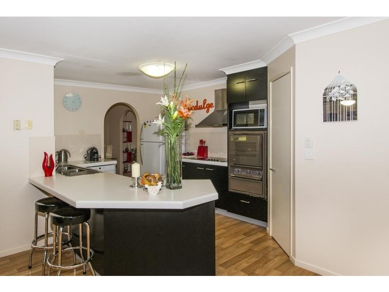 9 Hillier Court, Flinders View QLD 4305