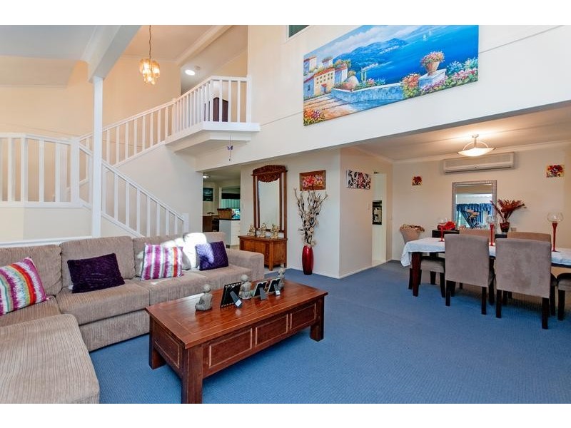 7 Helmsley Court, Yamanto QLD 4305