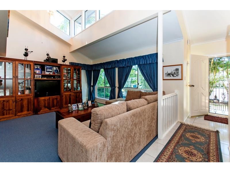 7 Helmsley Court, Yamanto QLD 4305