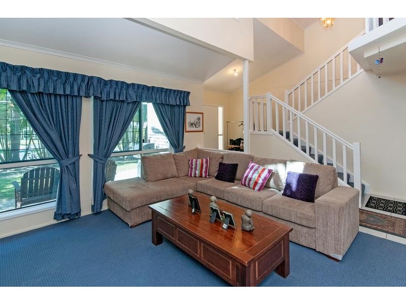 7 Helmsley Court, Yamanto QLD 4305