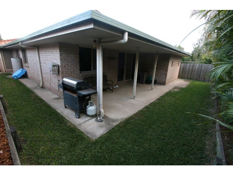 6 Lakewood Court, Flinders View QLD 4305