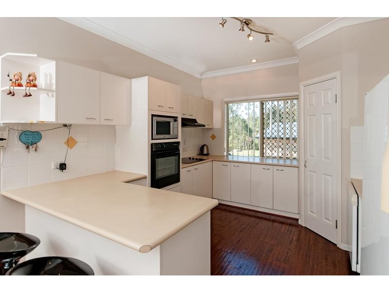 13 Darlington Court, Flinders View QLD 4305