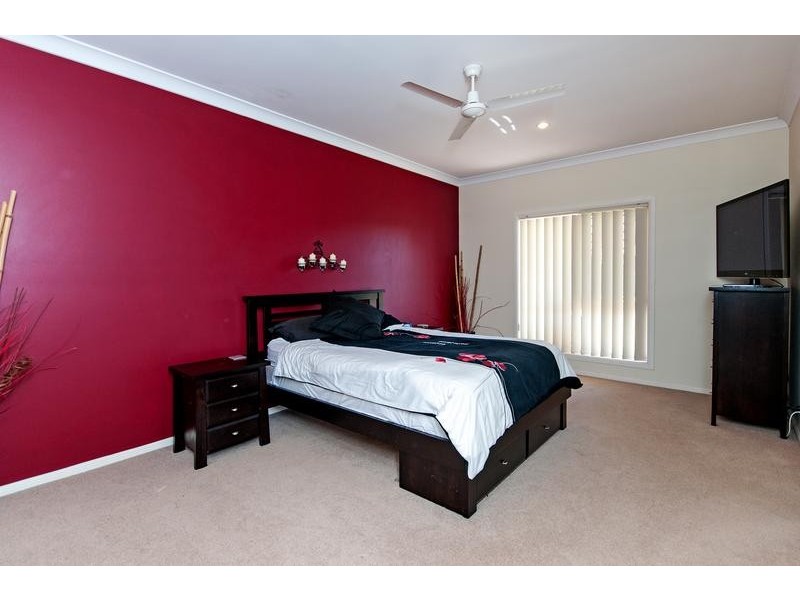 13 Darlington Court, Flinders View QLD 4305