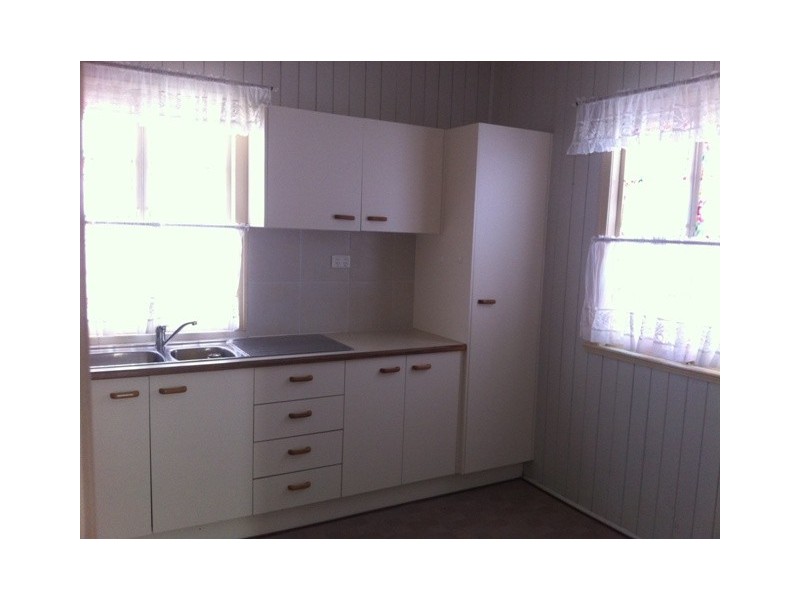 6 Greenham Street, Raceview QLD 4305