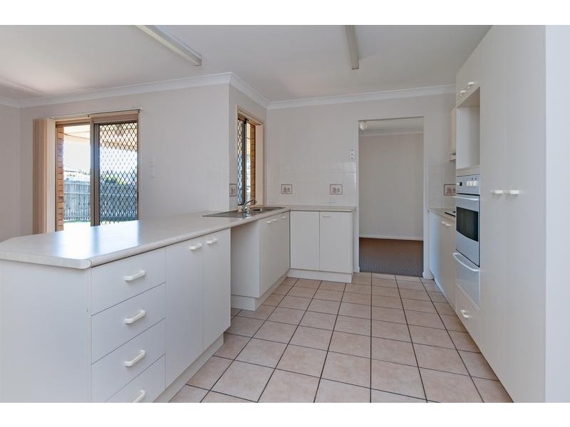 21 Arabian Close, Yamanto QLD 4305