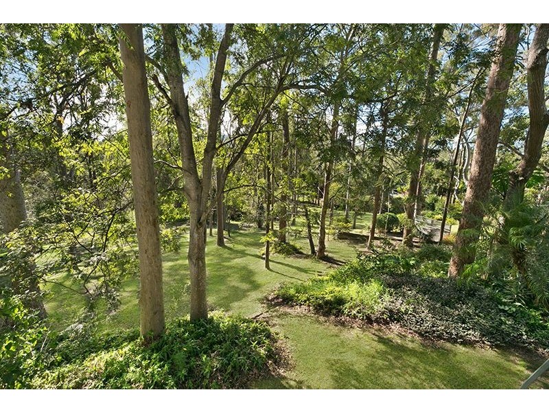23 Cedarleigh Road, Kenmore QLD 4069