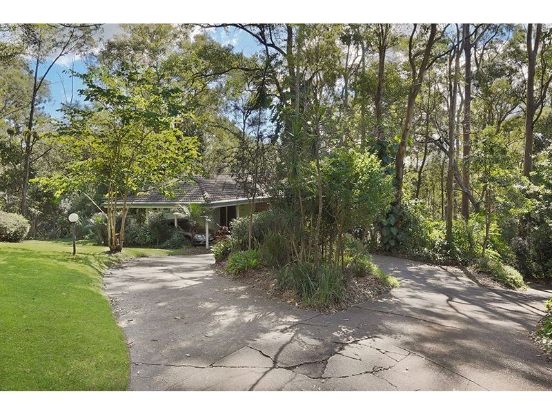 23 Cedarleigh Road, Kenmore QLD 4069