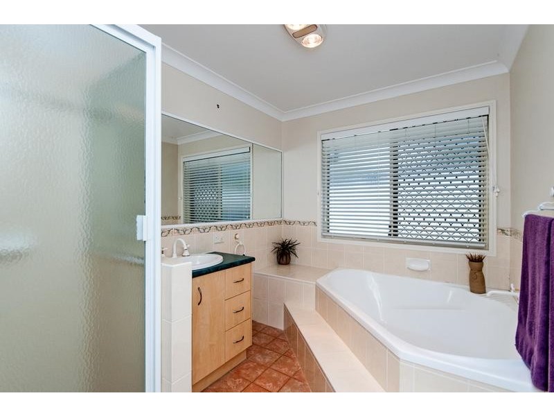 96 Jacana Crescent, Flinders View QLD 4305