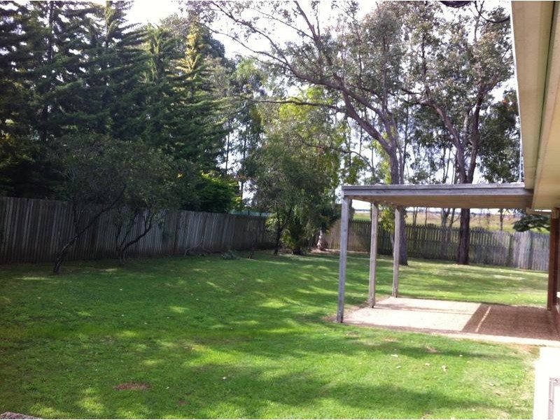 48 Jonquil Circuit, Flinders View QLD 4305