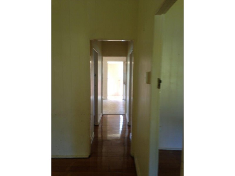 16 Salisbury Road, Ipswich QLD 4305