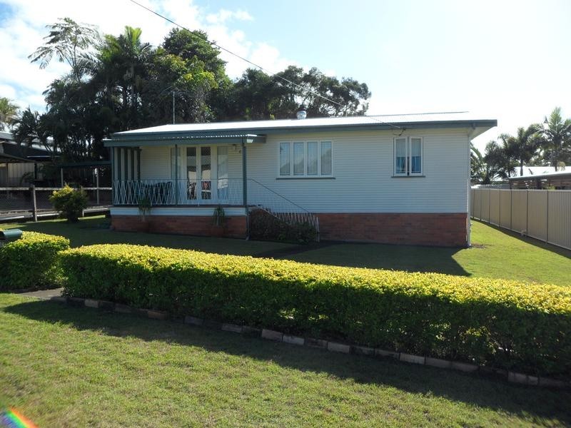 6 Phyllis Street, Eastern Heights QLD 4305