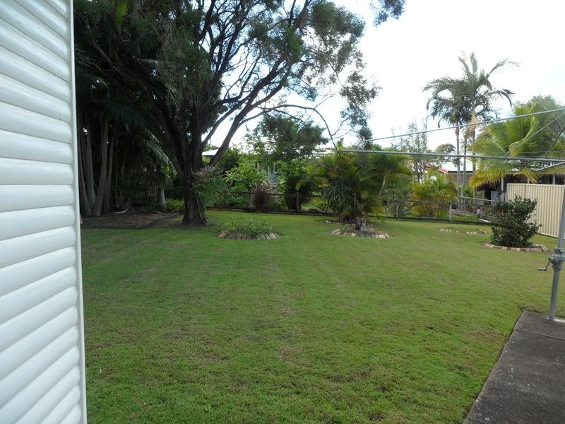 6 Phyllis Street, Eastern Heights QLD 4305